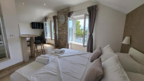 Old Town Sea Front M&M Apartment Korčula